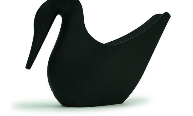 Stylische Schwan-Gießkanne