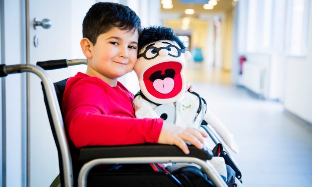 Dr. Dago: Eine Puppe, die Kindern Mut macht.