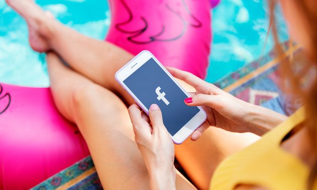 Sommerurlaub: 7 von 10 Berufstätigen sind dienstlich erreichbar.