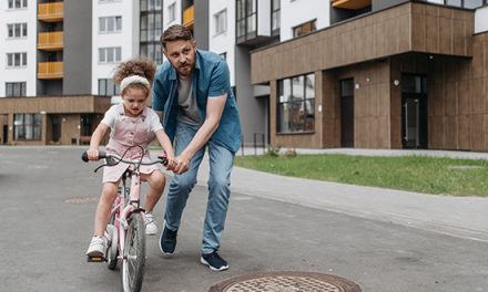 Kostenloser Elternratgeber zur Grundschul-Radfahrausbildung